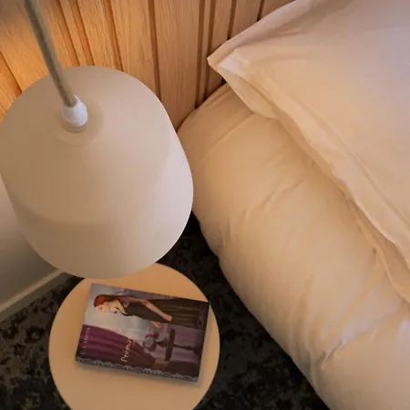 La Kintsugi Le Raffinement De L'histoire Le Confort Du Futur Apartment